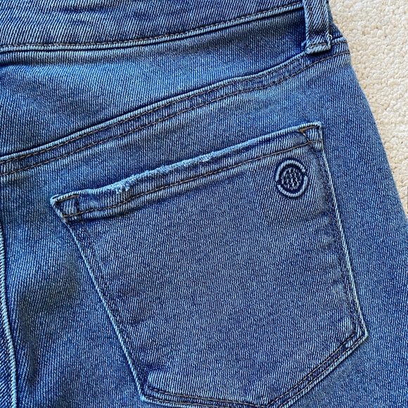 MAX STUDIO High Rise Straight Distressed Cut Off Hem Stretch Denim Jeans Size 6 - Picture 7 of 16